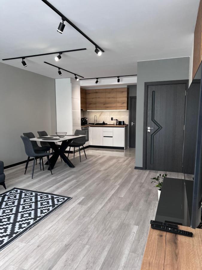 A-Brilliant, New! Spacious & Modern Apartment In Varna Whit Garage Eksteriør bilde
