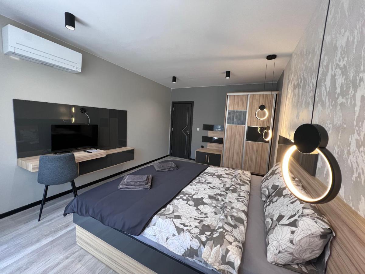 A-Brilliant, New! Spacious & Modern Apartment In Varna Whit Garage Eksteriør bilde