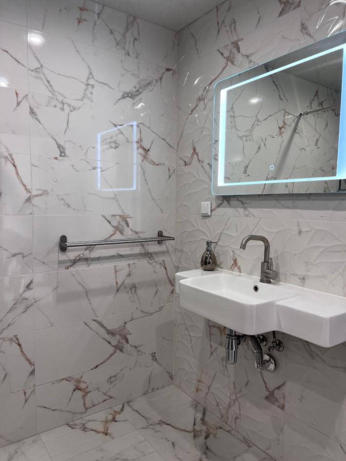 A-Brilliant, New! Spacious & Modern Apartment In Varna Whit Garage Eksteriør bilde