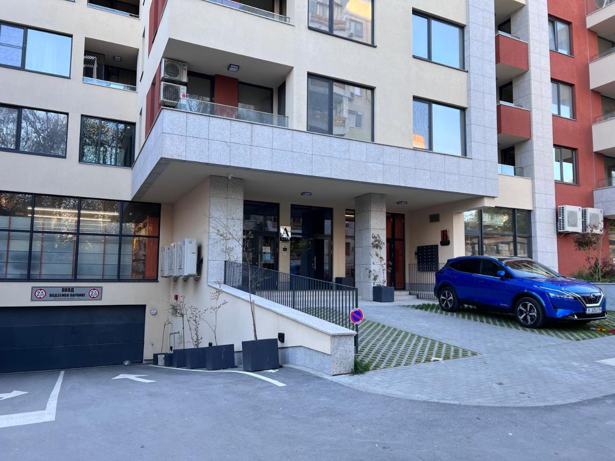 A-Brilliant, New! Spacious & Modern Apartment In Varna Whit Garage Eksteriør bilde